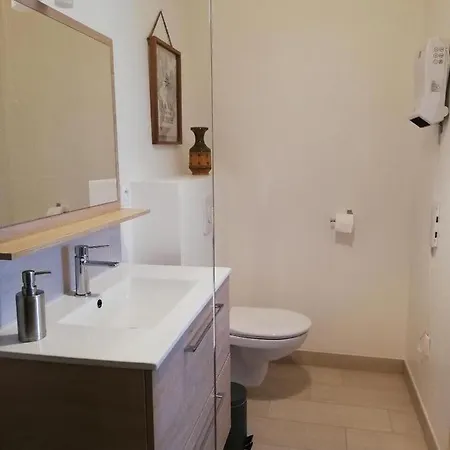 33 Ter Bon Pied A Terre * 拉罗歇尔