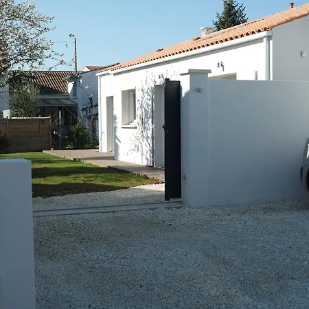 33 Ter Bon Pied A Terre *